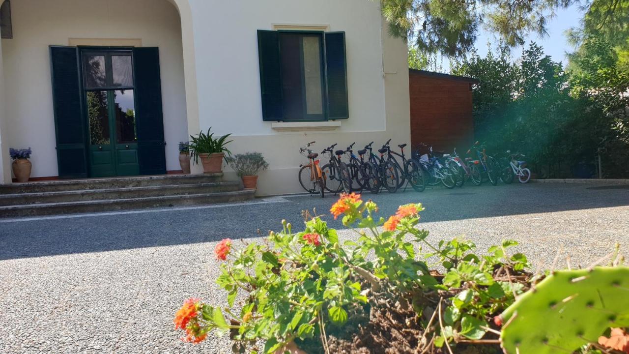 Villa Edda Heated Pool Galatina Exterior photo